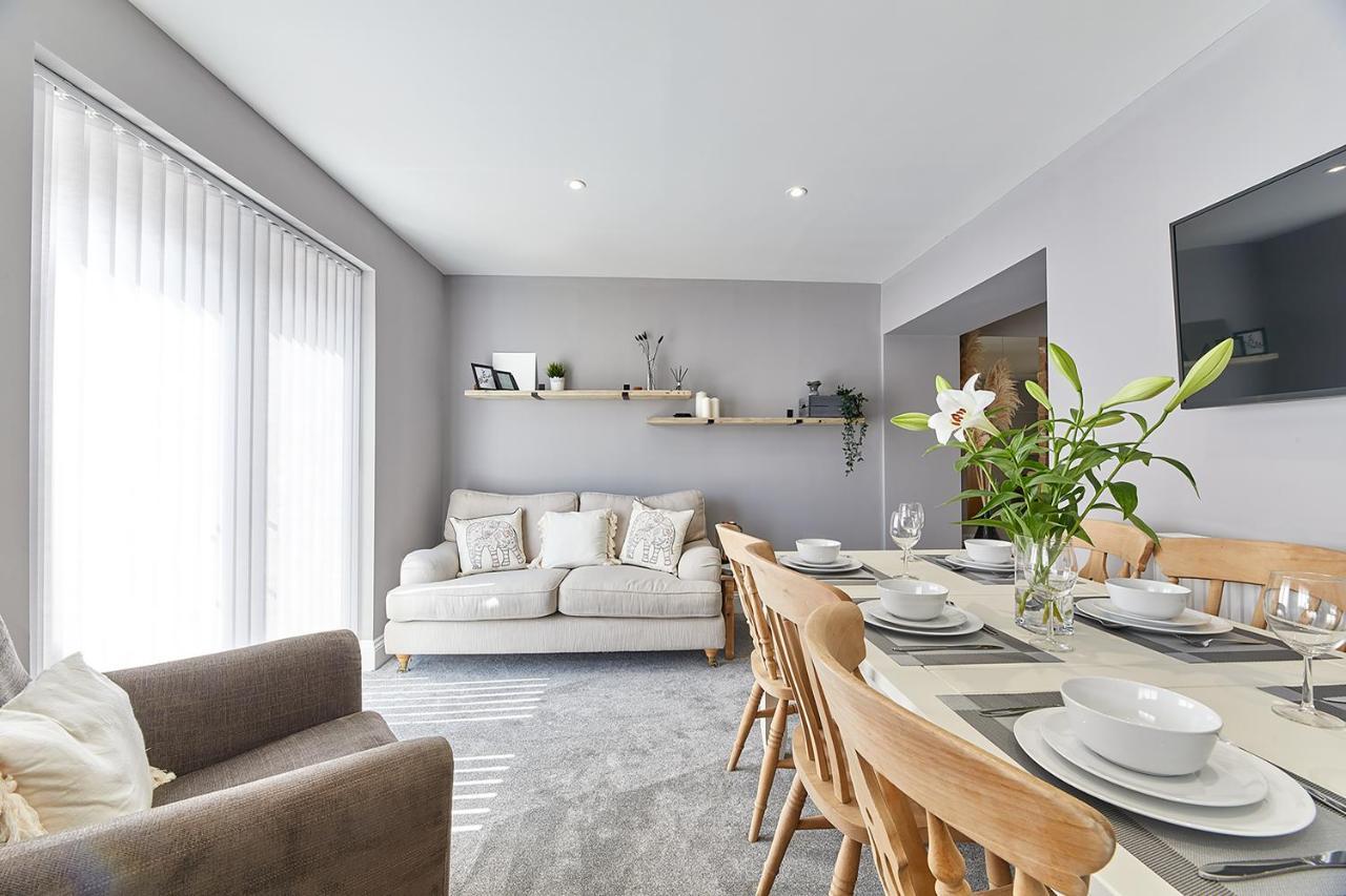 Host & Stay - Sea Breeze آمبل المظهر الخارجي الصورة